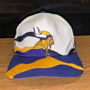 Vintage Minnesota Vikings Apex One Swirl Waves Hat